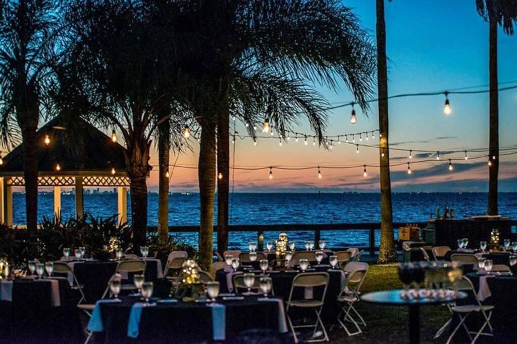 Sea Breeze, Studio 510, Beach Steps Away!+Pool+Wifi Ръскин Екстериор снимка